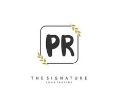 pr eerste brief handschrift en handtekening logo. een concept handschrift eerste logo met sjabloon element. vector