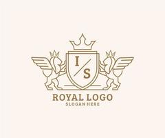 eerste is brief leeuw Koninklijk luxe heraldisch, wapen logo sjabloon in vector kunst voor restaurant, royalty, boetiek, cafe, hotel, heraldisch, sieraden, mode en andere vector illustratie.