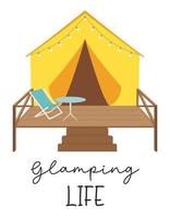 glamping tent met guirlande, tafel en stoel Aan de terras. de handgeschreven uitdrukking - glamping leven. glamoureus camping. de buitenshuis recreatie kaart. vlak vector illustratie geïsoleerd Aan wit.