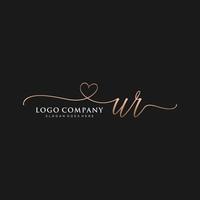 eerste ur vrouwelijk logo collecties sjabloon. handschrift logo van eerste handtekening, bruiloft, mode, juwelen, boetiek, bloemen en botanisch met creatief sjabloon voor ieder bedrijf of bedrijf. vector