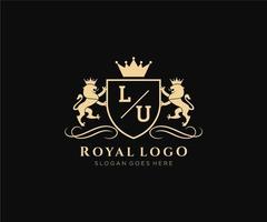 eerste lu brief leeuw Koninklijk luxe heraldisch, wapen logo sjabloon in vector kunst voor restaurant, royalty, boetiek, cafe, hotel, heraldisch, sieraden, mode en andere vector illustratie.