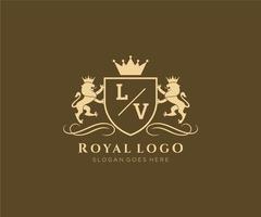 eerste lv brief leeuw Koninklijk luxe heraldisch, wapen logo sjabloon in vector kunst voor restaurant, royalty, boetiek, cafe, hotel, heraldisch, sieraden, mode en andere vector illustratie.