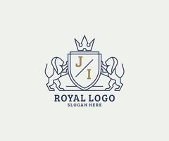 eerste ji brief leeuw Koninklijk luxe logo sjabloon in vector kunst voor restaurant, royalty, boetiek, cafe, hotel, heraldisch, sieraden, mode en andere vector illustratie.