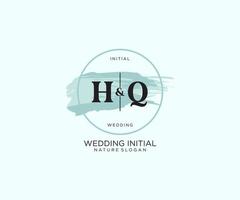 eerste hq brief schoonheid vector eerste logo, handschrift logo van eerste handtekening, bruiloft, mode, juwelen, boetiek, bloemen en botanisch met creatief sjabloon voor ieder bedrijf of bedrijf.