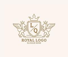 eerste lq brief leeuw Koninklijk luxe heraldisch, wapen logo sjabloon in vector kunst voor restaurant, royalty, boetiek, cafe, hotel, heraldisch, sieraden, mode en andere vector illustratie.