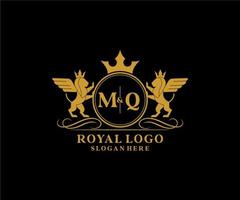 eerste mq brief leeuw Koninklijk luxe heraldisch, wapen logo sjabloon in vector kunst voor restaurant, royalty, boetiek, cafe, hotel, heraldisch, sieraden, mode en andere vector illustratie.