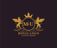 eerste mu brief leeuw Koninklijk luxe heraldisch, wapen logo sjabloon in vector kunst voor restaurant, royalty, boetiek, cafe, hotel, heraldisch, sieraden, mode en andere vector illustratie.