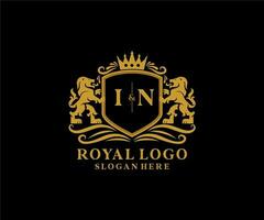 eerste in brief leeuw Koninklijk luxe logo sjabloon in vector kunst voor restaurant, royalty, boetiek, cafe, hotel, heraldisch, sieraden, mode en andere vector illustratie.