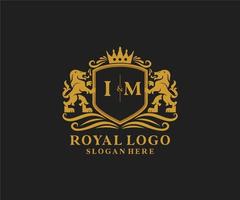 eerste im brief leeuw Koninklijk luxe logo sjabloon in vector kunst voor restaurant, royalty, boetiek, cafe, hotel, heraldisch, sieraden, mode en andere vector illustratie.