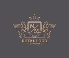 eerste mm brief leeuw Koninklijk luxe heraldisch, wapen logo sjabloon in vector kunst voor restaurant, royalty, boetiek, cafe, hotel, heraldisch, sieraden, mode en andere vector illustratie.