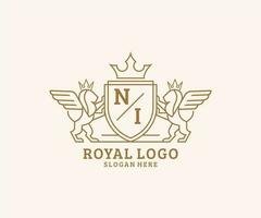 eerste ni brief leeuw Koninklijk luxe heraldisch, wapen logo sjabloon in vector kunst voor restaurant, royalty, boetiek, cafe, hotel, heraldisch, sieraden, mode en andere vector illustratie.