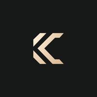 luxe en modern kc brief logo ontwerp vector