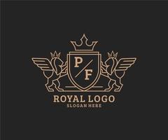 eerste pf brief leeuw Koninklijk luxe heraldisch, wapen logo sjabloon in vector kunst voor restaurant, royalty, boetiek, cafe, hotel, heraldisch, sieraden, mode en andere vector illustratie.