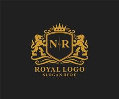 eerste nr brief leeuw Koninklijk luxe logo sjabloon in vector kunst voor restaurant, royalty, boetiek, cafe, hotel, heraldisch, sieraden, mode en andere vector illustratie.