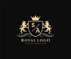 eerste sa brief leeuw Koninklijk luxe heraldisch, wapen logo sjabloon in vector kunst voor restaurant, royalty, boetiek, cafe, hotel, heraldisch, sieraden, mode en andere vector illustratie.