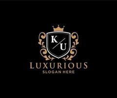 eerste ku brief Koninklijk luxe logo sjabloon in vector kunst voor restaurant, royalty, boetiek, cafe, hotel, heraldisch, sieraden, mode en andere vector illustratie.