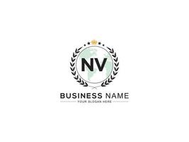 minimalistische nv logo icoon, luxe kroon en drie ster nv bedrijf logo brief ontwerp vector