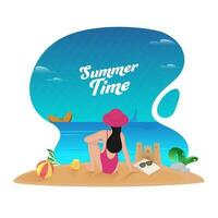 zomertijd poster ontwerp met terug visie van modern jong dame zittend Bij strand kant, bal, drinken mok, kasteel Aan blauw en wit achtergrond. vector