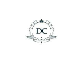 eerste dc vrouwelijk logo, creatief luxe kroon dc CD brief logo icoon vector