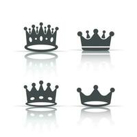 kroon diadeem vector pictogrammen reeks in vlak stijl. royalty kroon illustratie Aan wit geïsoleerd achtergrond. koning, prinses royalty concept.