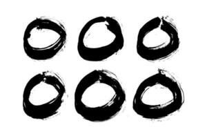 reeks van cirkel vuil beroerte borstel. hand- geschilderd lijn inkt klodder, grunge cirkel. vector element illustratie