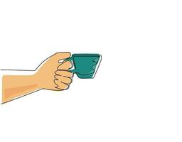 enkele een lijntekening hand houdt een kop warme koffie. hand met kopje thee of koffie. koffiepauze. voor restaurant of café drankmenu. doorlopende lijn tekenen ontwerp grafische vectorillustratie vector