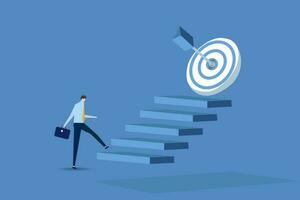 zakenman met blauw pijl raken de centrum van doelwit Aan top van de trappenhuis. bedrijf strategie en doelwit prestatie concept.vector illustratie. vector