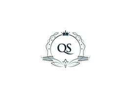 premie Koninklijk kroon qs logo, uniek brief qs sq logo icoon vector beeld ontwerp