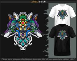 kleurrijk wolf hoofd mandala kunsten geïsoleerd Aan zwart en wit t shirt. vector