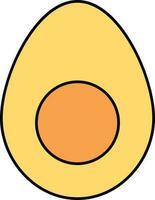 gekookt ei met voor de helft stuk icoon in geel kleur. vector