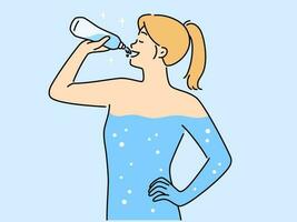 jong vrouw drinken water van fles voor hydratatie. glimlachen meisje genieten schoon vloeistof volgen gezond levensstijl. lichaam hydrateren. vector illustratie.