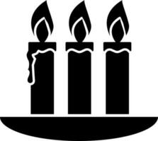 glyph icoon van lit kaarsen voor geestelijk concept. vector