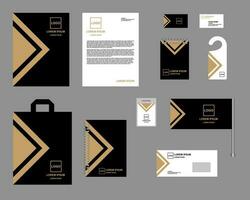 identiteit, zakelijke stijl. reeks van Sjablonen voor ontwerp, vector. zwart en goud kleur, luxe driehoek ontwerp. vector