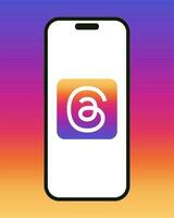 draden instagram app Aan de smartphone iphone 14 scherm Aan kleurrijk achtergrond. mockup telefoon met draden logo. nieuw sociaal netwerk door meta. redactioneel vector illustratie