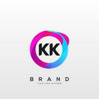 brief kk helling kleur logo vector ontwerp