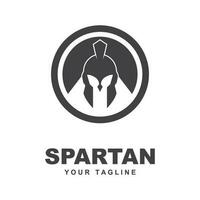 schild en helm van de spartaans krijger symbool, spartaans helm logo vector illustratie