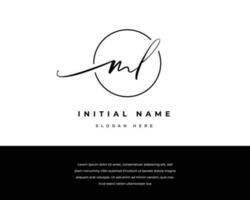 m l ml eerste brief handschrift en handtekening logo vector