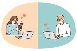 paar sms'en online Aan apparaatje hebben verhouding Aan afstand. Mens en vrouw bericht communiceren Aan apparaten. liefde en online dating concept. vector illustratie.