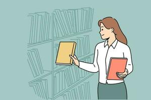 vrouw bibliothecaris zetten boeken Aan boekenplanken. vrouw werken in bibliotheek. bezetting en beroep. vector illustratie.