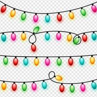feestelijk lichten. kleurrijk Kerstmis guirlande. rood, geel, blauw en groen gloed licht bollen Aan draad strings geïsoleerd. vector