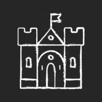 middeleeuws kasteel krijt wit pictogram op zwarte achtergrond. historisch gebouw. fort, paleis. huisvesting en fortificatie. middeleeuwen. Koninklijke residentie. geïsoleerde vector schoolbordillustratie