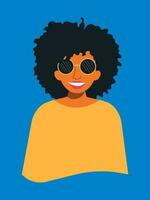mooi Afrikaanse Amerikaans vrouw in elegant bril Aan een blauw verticaal spandoek. portret van een jong vrouw met een glimlachen gezicht en gekruld haar. vector. vector