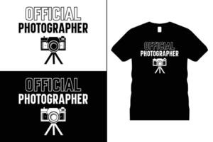 fotograaf of camera t-shirt ontwerp vector. gebruik voor t-shirt, mokken, stickers, kaarten, enz. vector