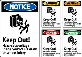 waarschuwing teken houden uit gevaarlijk Spanning binnen, kon oorzaak dood of echt letsel vector
