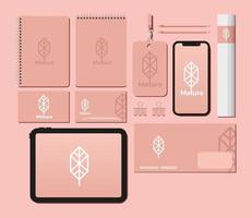 notebooks en bundel mockup set-elementen op roze achtergrond vector