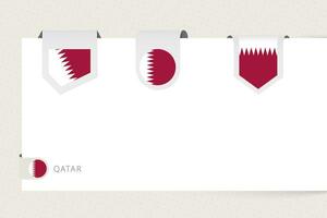 etiket vlag verzameling van qatar in verschillend vorm geven aan. lint vlag sjabloon van qatar vector