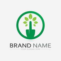 tuinieren logo met Schep icoon en boom met groen bladeren logo sjabloon. vector