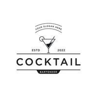 premie kwaliteit cocktail alcohol drinken logo ontwerp met wijnoogst stijl. logo voor bar, restaurant, kroeg, bedrijf, kenteken. vector