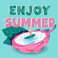 geniet van zomer belettering feestmeisje sup fruit illustratie. vector tropische roze groene banner exotische pitaya zwemmen vrouw