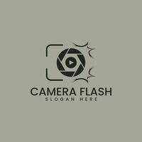 camera lens flash logo vector, gemakkelijk en modern. vector